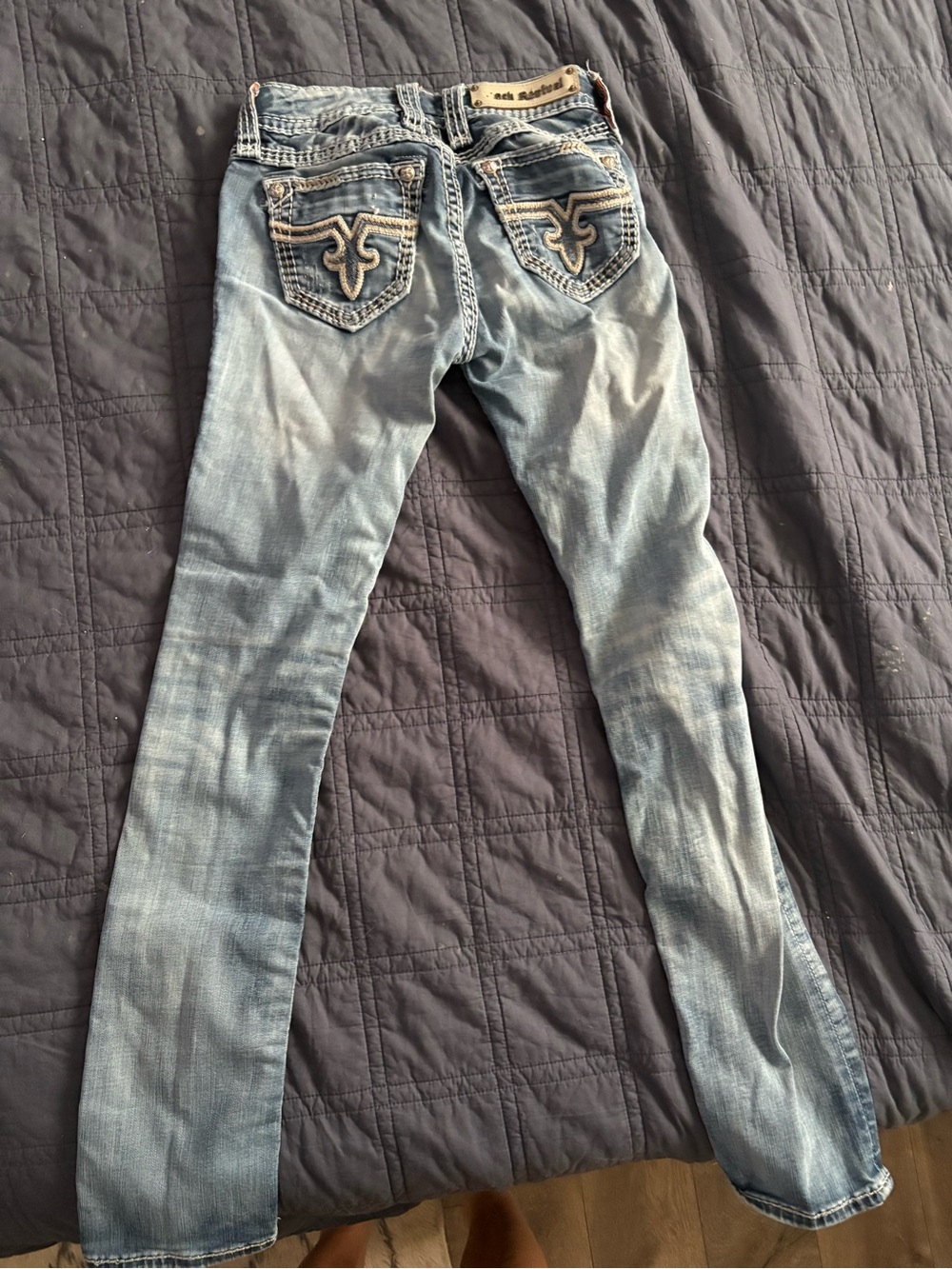 Rock Revival size 25 Light Blue Women's Slim Jeans with Decorative Back Pockets